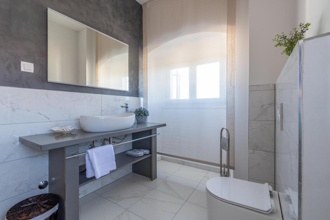 B&B Heritage Villa Apolon Stari Grad  Exteriör bild